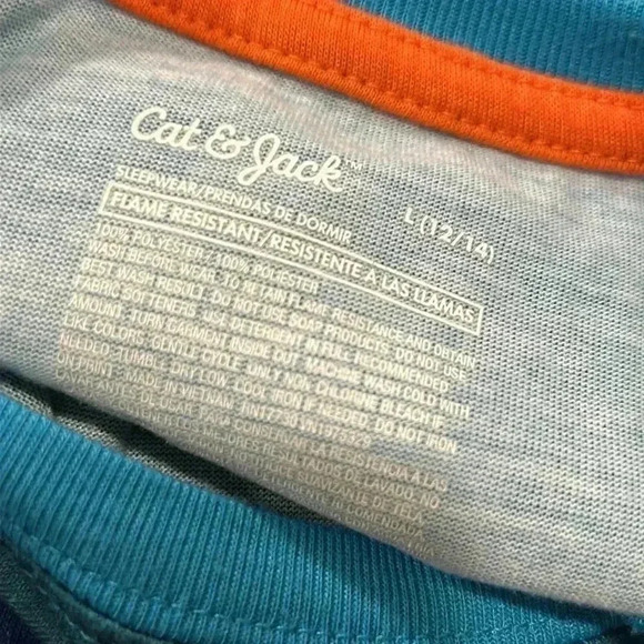 Cat & Jack Polar Bear Pajama Set - Picture 4 of 4